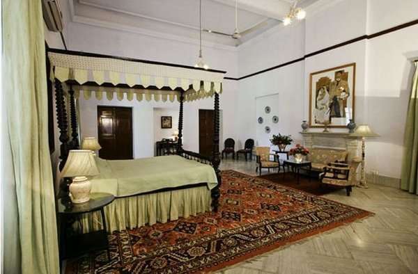 inside pics of pataudi palace