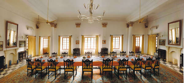 inside pics of pataudi palace