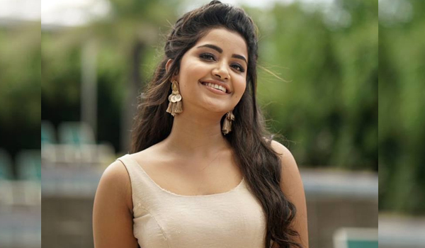 anupama parameswaran photo shoot 