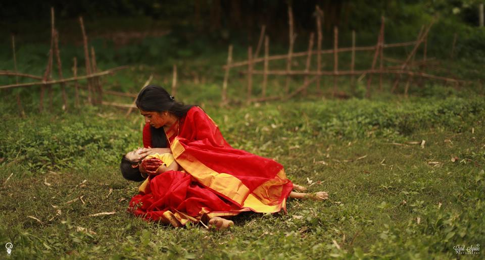 ഓമനത്തം വിട്ടുമാറാത്ത എന്റെ പിഞ്ചുകുഞ്ഞിന്റെ മുഖത്തെ ചോരപ്പാടുകൾക്ക് വേണ്ടി കരയാൻ ഇനി എനിക്ക് കണ്ണുനീരില്ല.