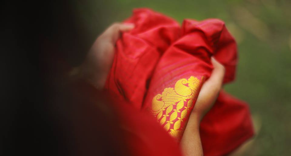 ഭ്രാന്തമായ അലച്ചിലിനോടുവിൽ ഞാൻ കണ്ടു... വന്യമായ ഏതോ മഹാ പാതകത്തിൻ്റെ അവശേഷിപ്പെന്നോണം അലസമായി വലിച്ചെറിയപ്പെട്ട അവളുടെ കുഞ്ഞുപാവാട.