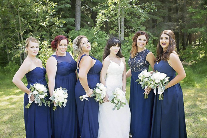 funny bridesmaid photo