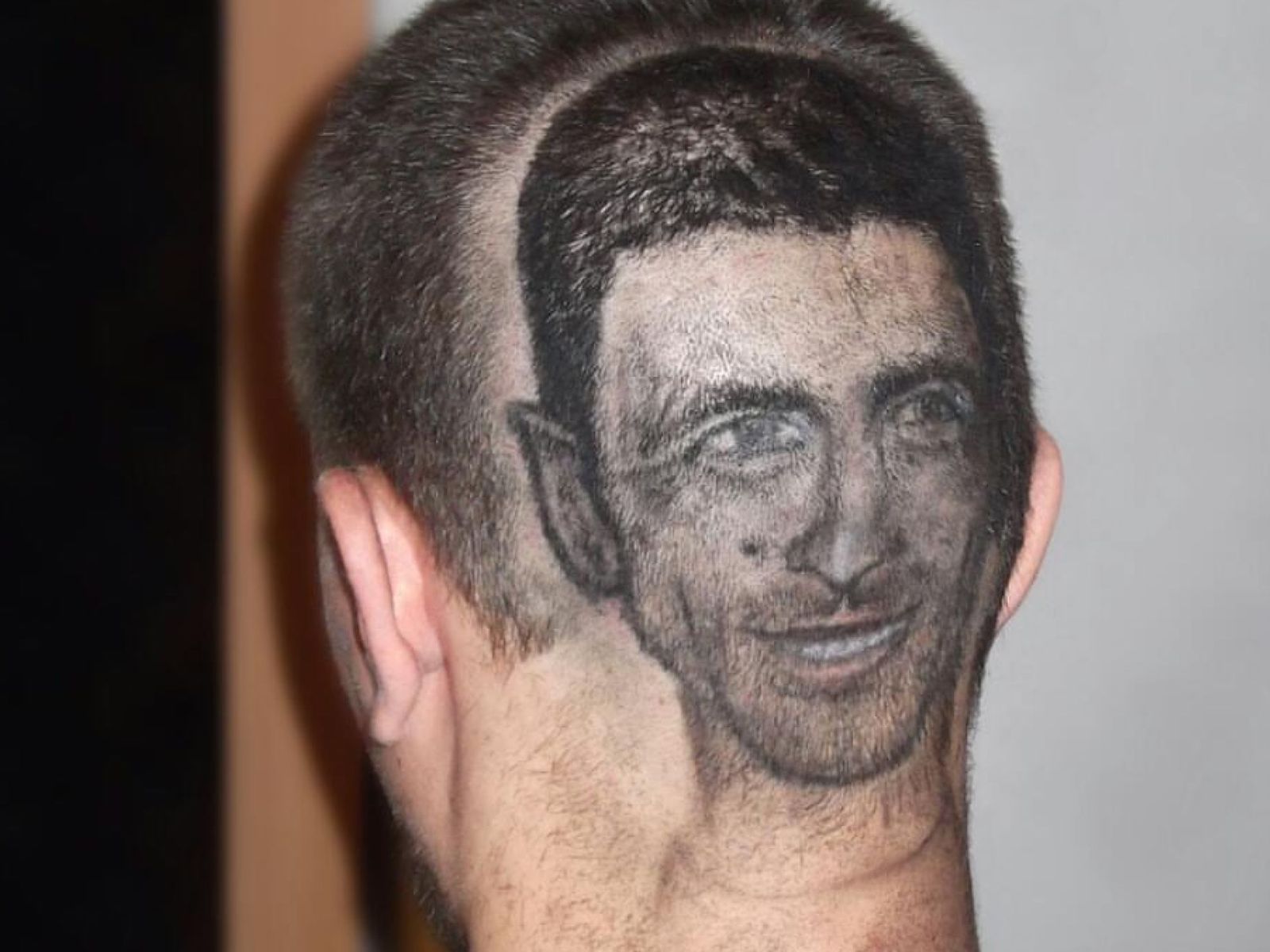 messi face in hair