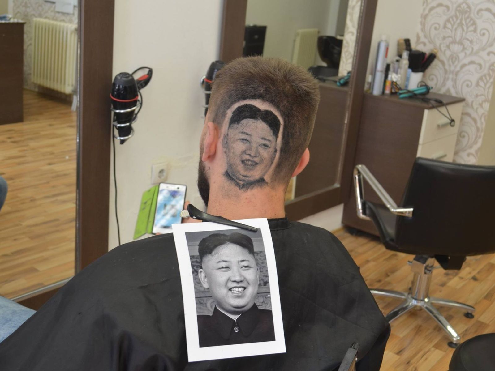 messi face in hair