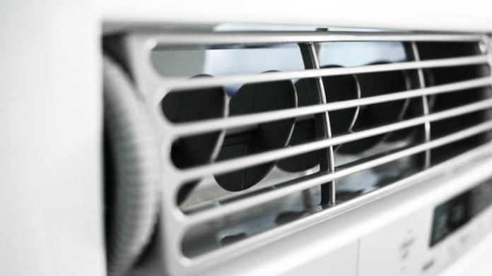 three choked to death after leaving ac on