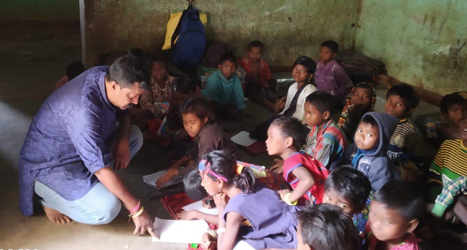  This Police Constable Run A School For Marginalised Children