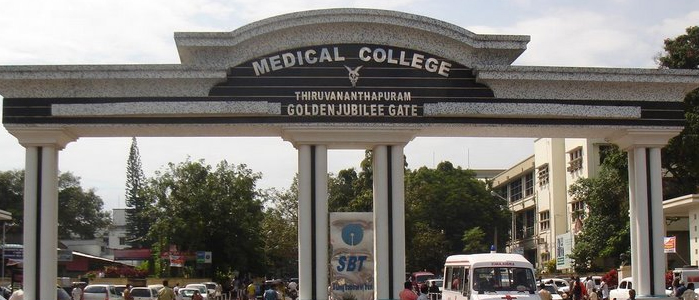 tvm medical college distribites medicine to relief camps
