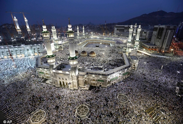 kerala hajj pilgrimage luxurious ship