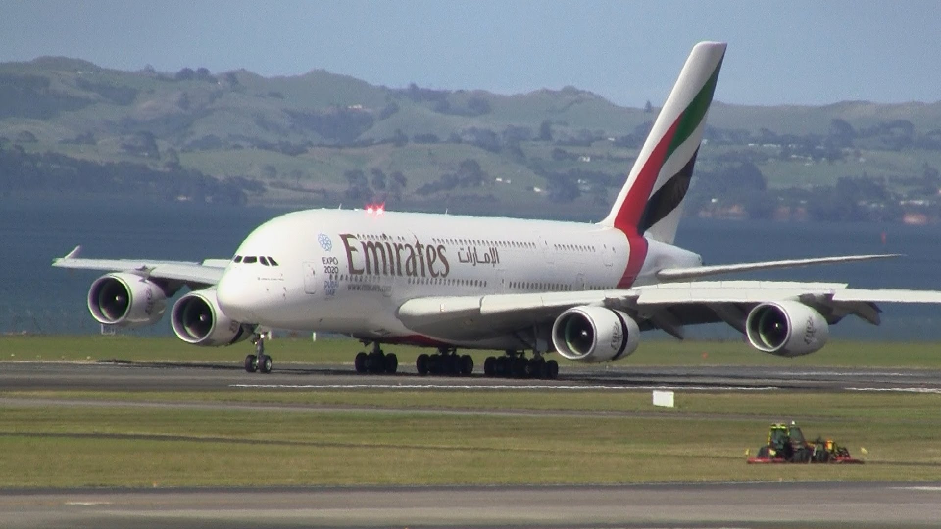 laptop ban uplifted says emirates turkish airlines