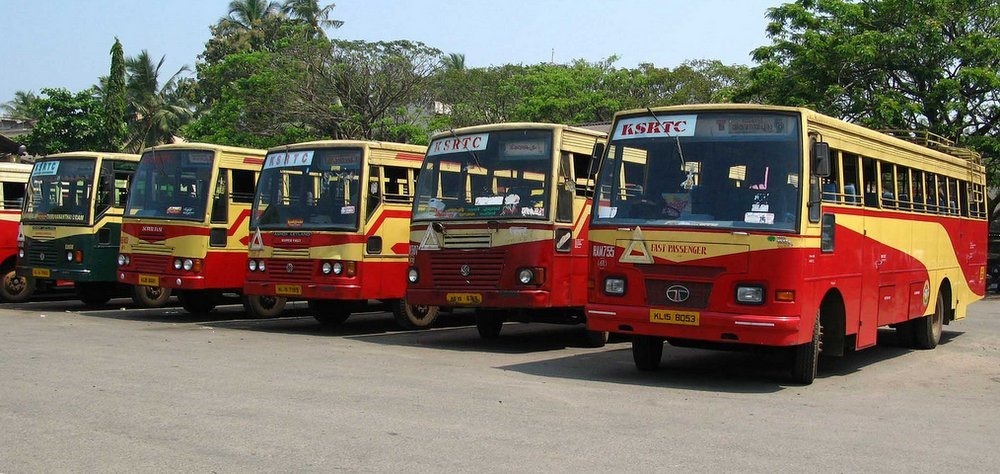 ksrtc will not accept old note onam gift for kasargod natives