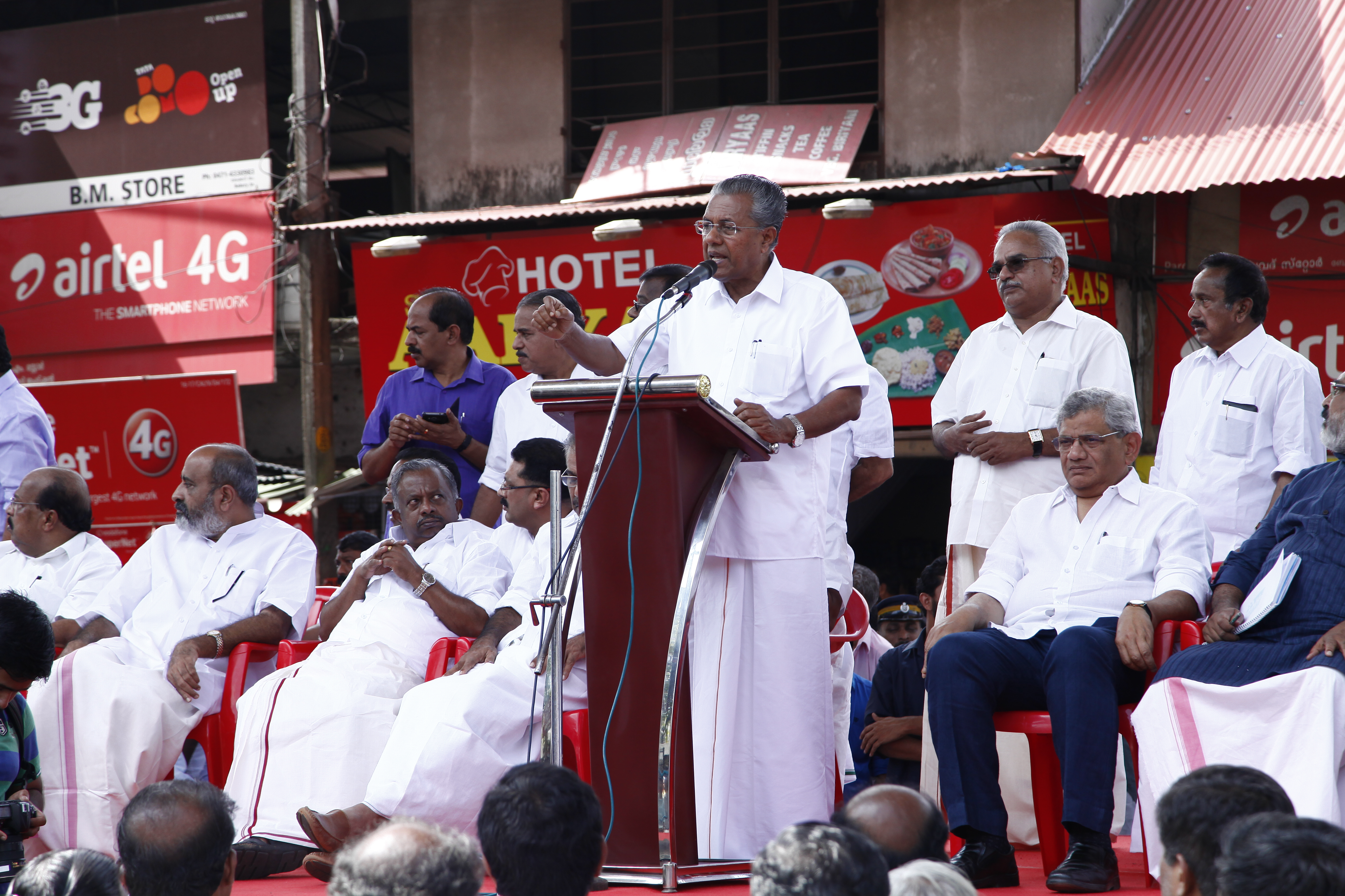 pinarayi vijayan