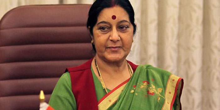 sushma-swaraj-at-aiims-due-to-the-kidney-failure