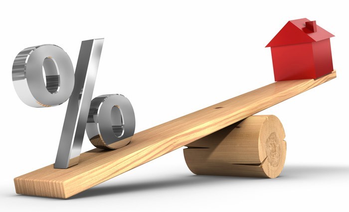 bank reduces interest rate