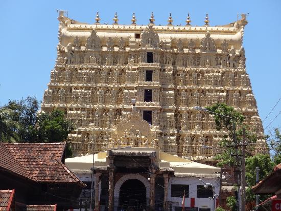 shri-padmanabhaswamy B chamber Amicus curiae reaches Kerala today amicus curiae kept pooja vessels of padmanabhaswami