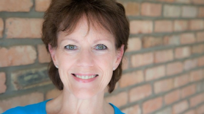 woman behind apple siri female voice