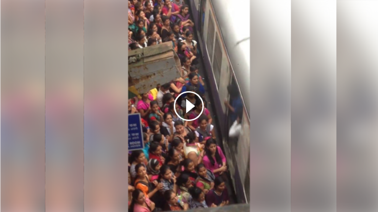 rush in mumbai train