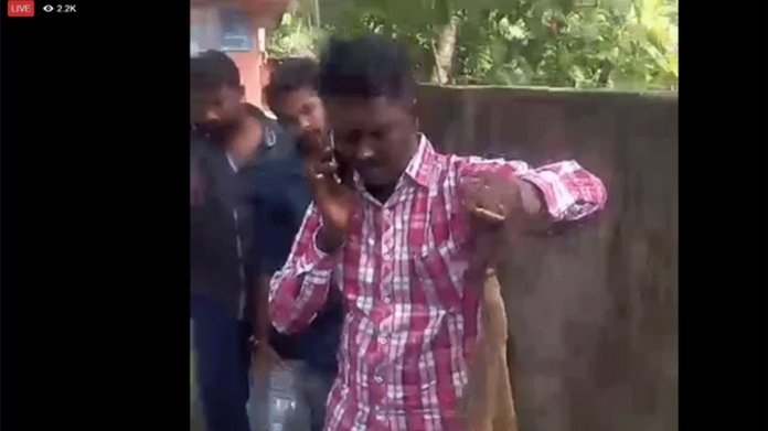 vava suresh capture snake fb live