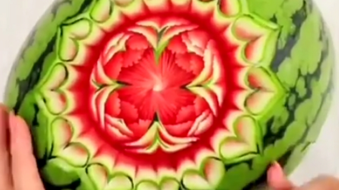 water melon carving