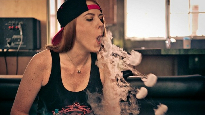 women doing vape tricks