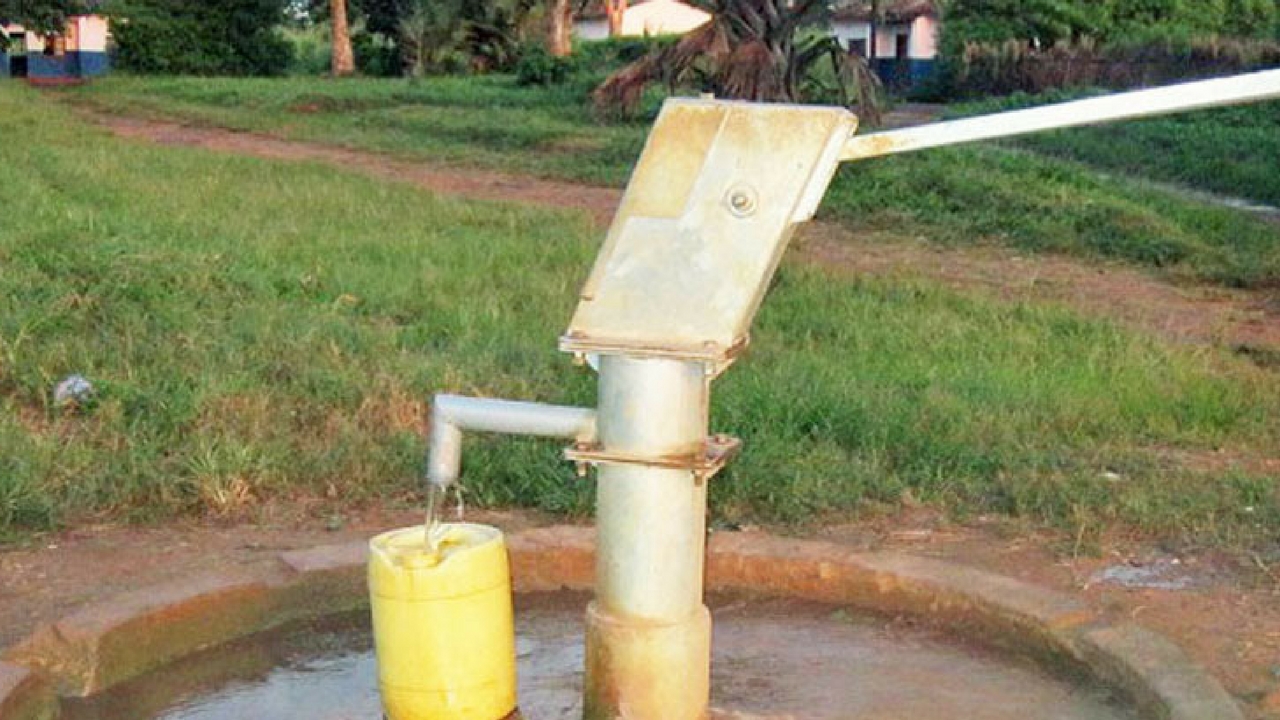 kuzhal kinar