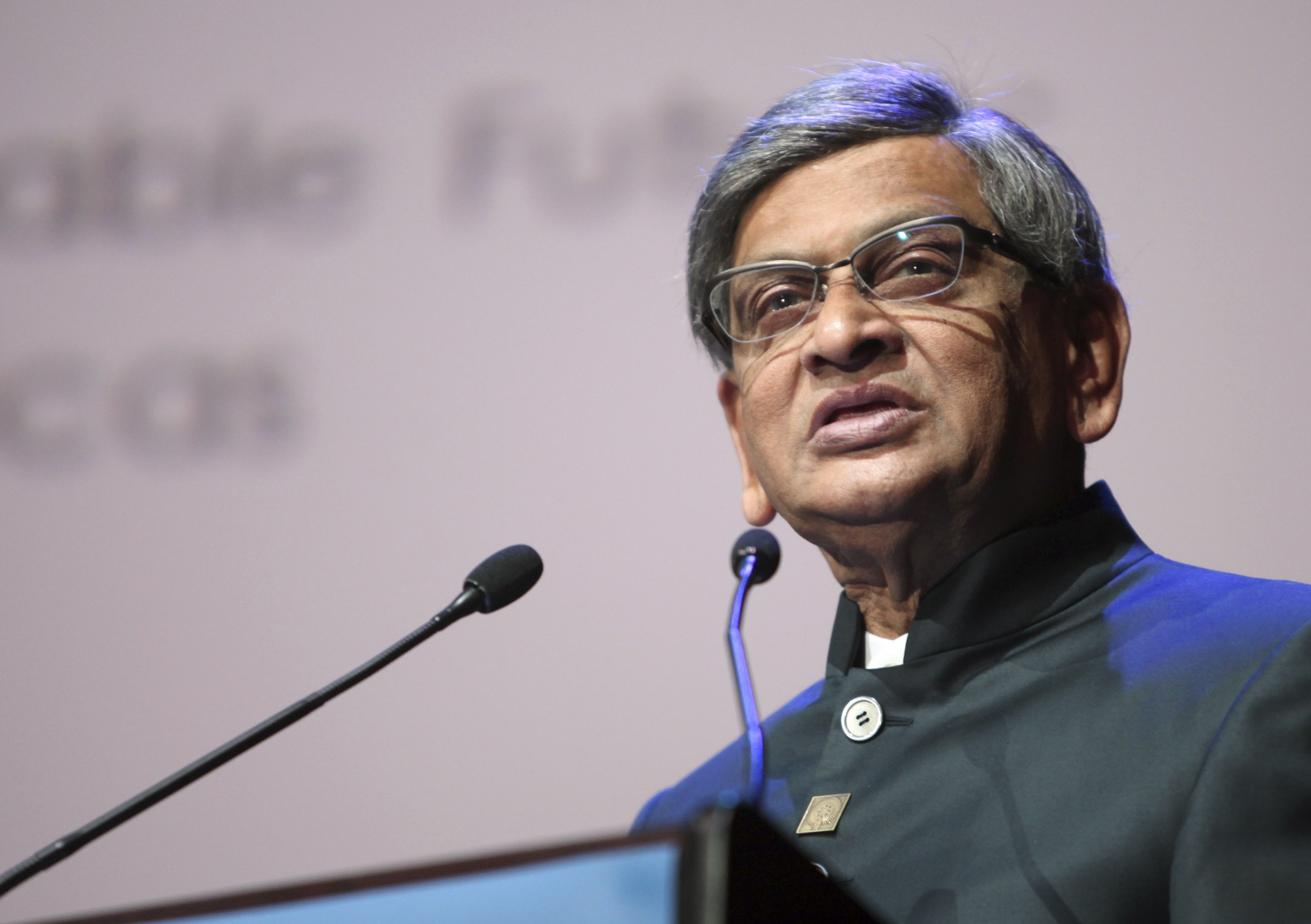 s m krishna
