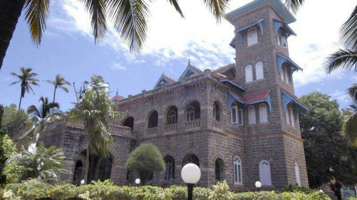 vs on kovalam palace