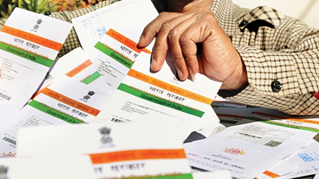 aadhar not mandatory says sc