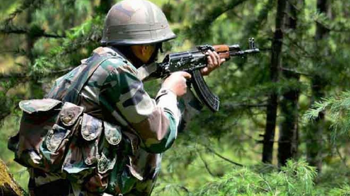 Kashmir Shopian encounter 3 soldiers killed terrorists , soldiers