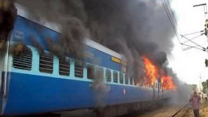 fire in train kerala