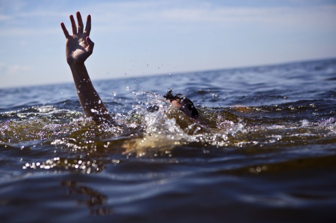 two children from Ernakulam drowned to death at adoor student drowned, dead ship hit boat at kollam all 6 rescued anonymous person jumped to river boat drowned at beypore 4 went missing students drowned in kuttampuzha two women drowned in nagabali river
