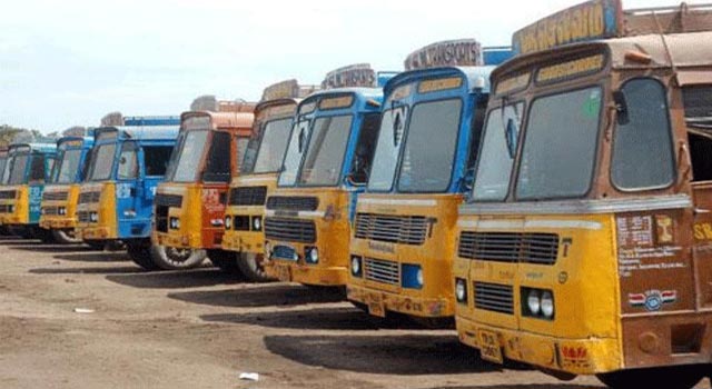 lorry strike to continue all truck owners of india to enter strike from today midnight