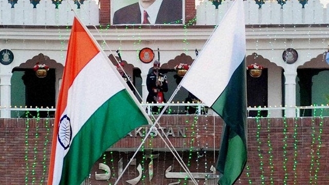 pak official siezed indian official phone