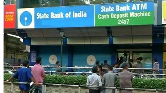 ATM robbery more than 10 lakhs robbed