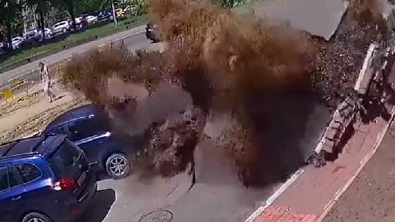 Water Pipe Explosion