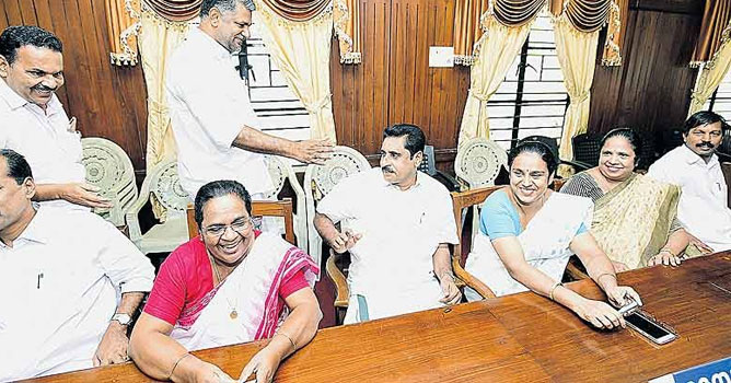 kottayam cpim - congress m