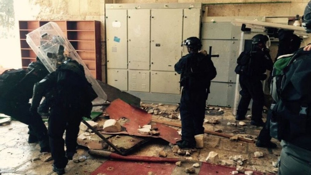 Palestinians killed as Jerusalem protests rage al aqsa
