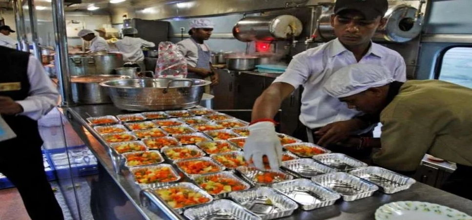 railway fithy food railway food quality to increase