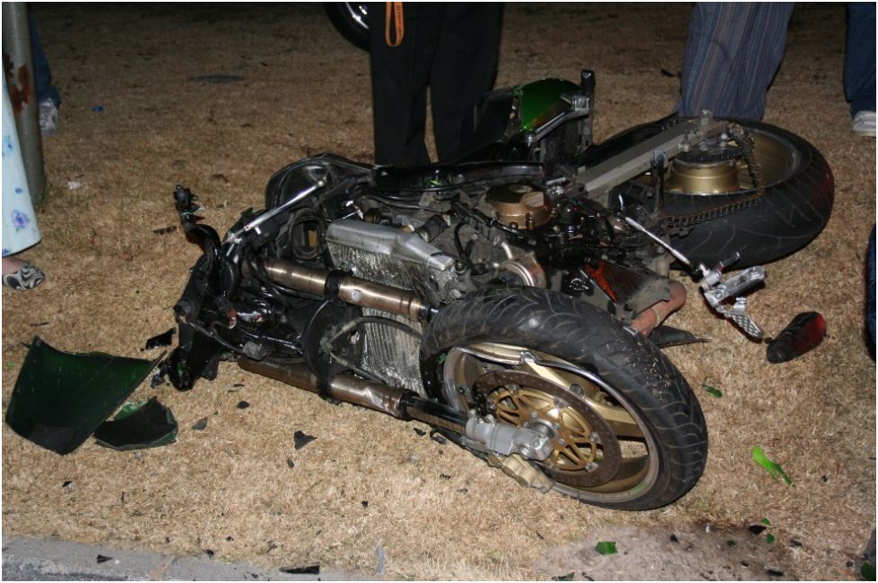 kollam bike overturned palakkad native killed