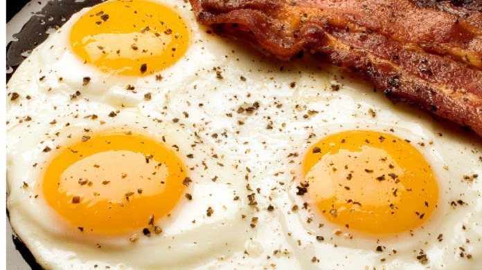 Egg yolk as bad as smoking