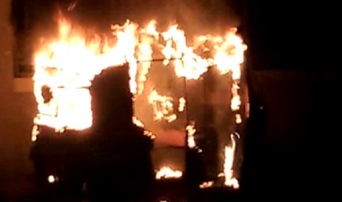 burned corpse found in auto rickshaw Kannur