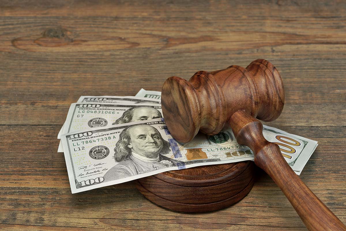 gave bad opinion about youth court directs company to give compensation