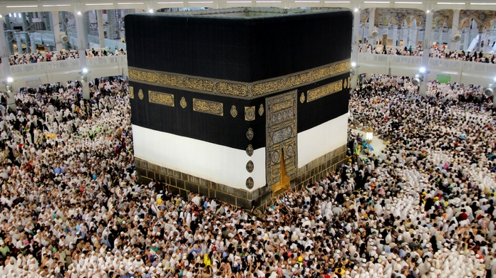 hajj last date to submit hajj application today