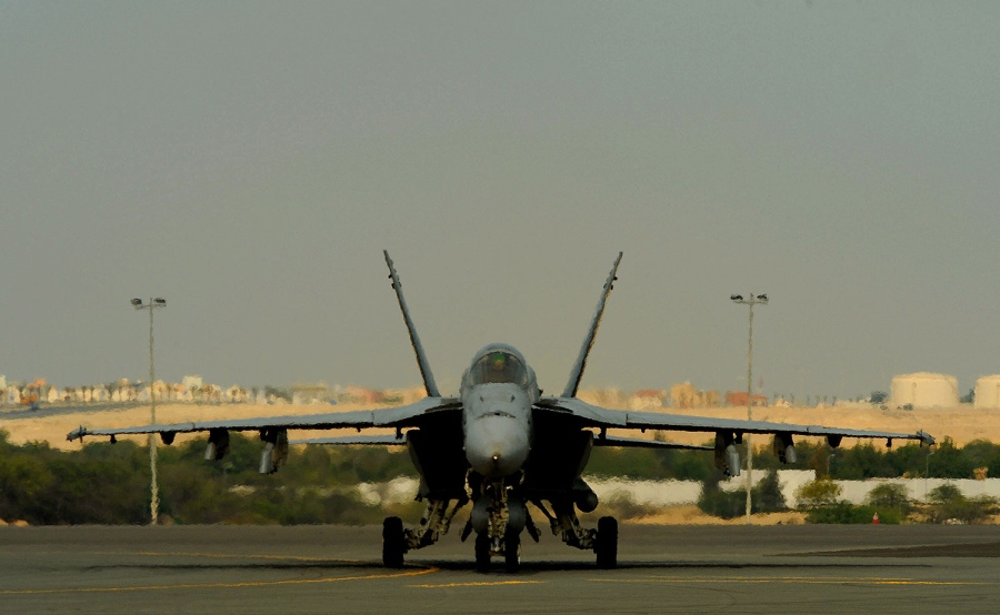 american fighter plane crash landed at behrain
