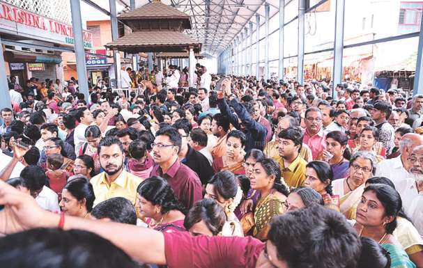 guruvayur temple witnessed 277 wedding today