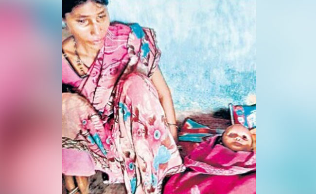 Baby Dies As Father Was Short Of fifty rupees For CT Scan