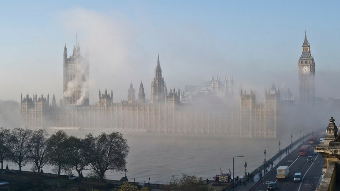 london fog more than hundred killed