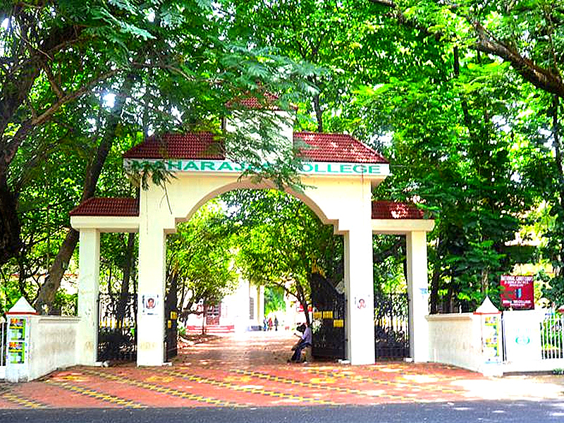 maharajas college