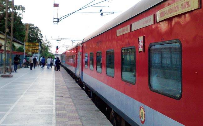 rajdhani express robbery