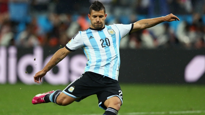 argentina football player sergio aguero accident