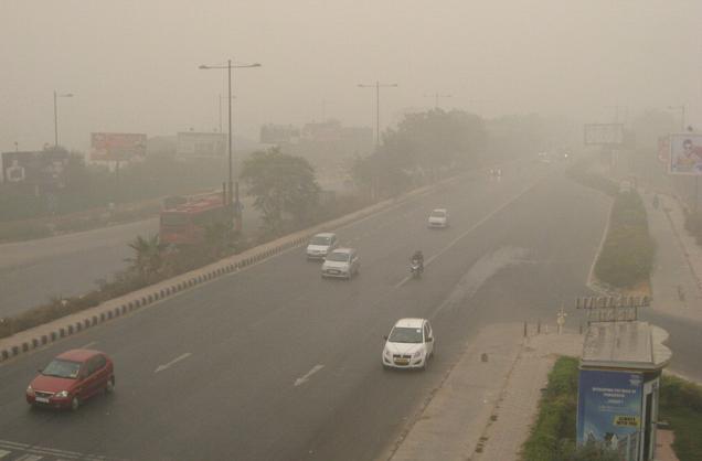 diesel generators banned in delhi Delhi Air Pollution No Odd Even on Monday